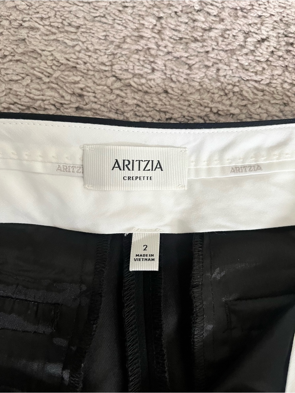 Aritzia New Helix Barrel Pant - Crepette™ - Picture 8 of 10